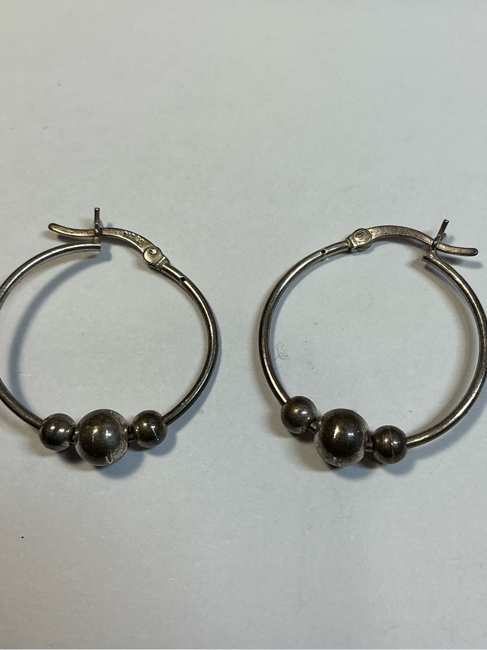 Sterling Silver Sliding Beads Hoop Earrings - Silver 1 inch diameter